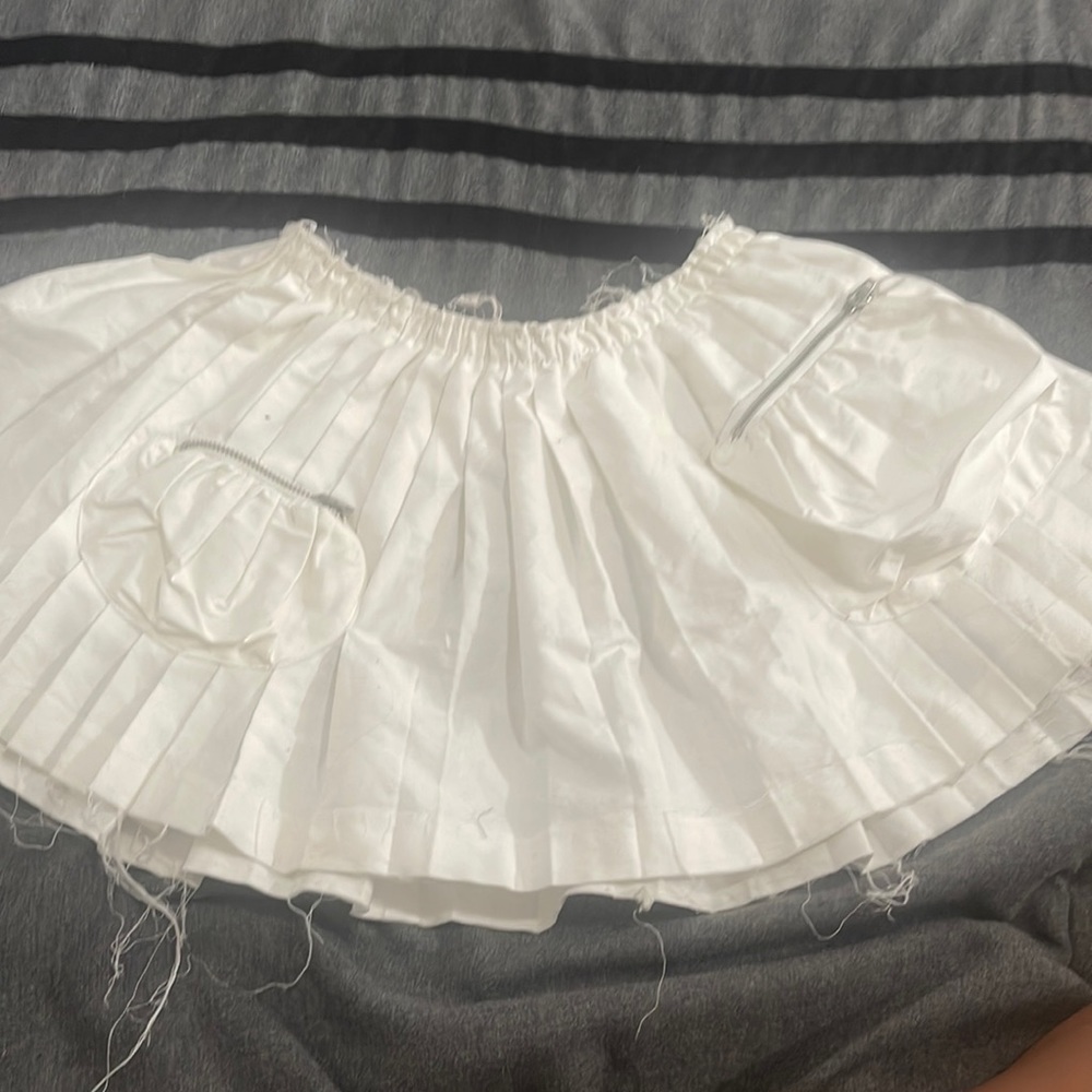 Lightly used urban skirt